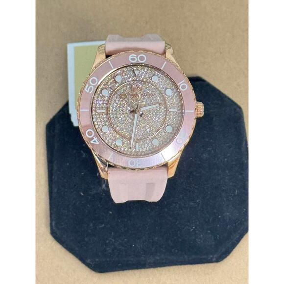 Michael Kors Runway Quartz Rose Crystal Dial Ladies Watch MK6854 - Picture 4 of 4